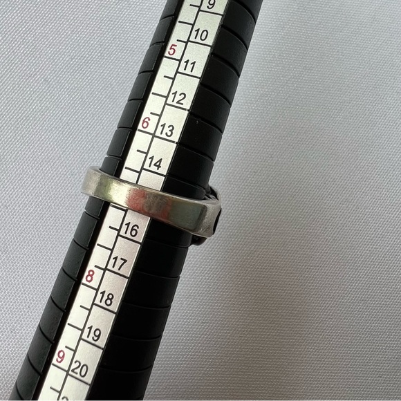 Garnet Red Chalcedony Ring - Picture 6 of 6